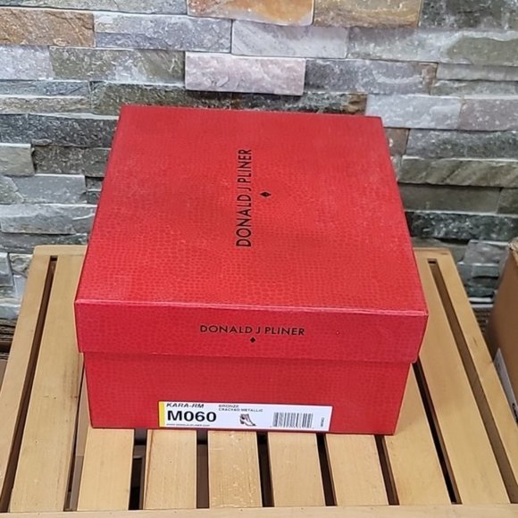 Donald J Pliner Women's Kara-RM Ankle Boot - Picture 8 of 12